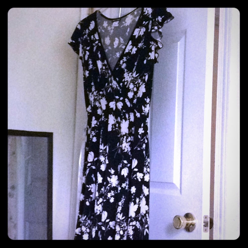 Wrap style dress